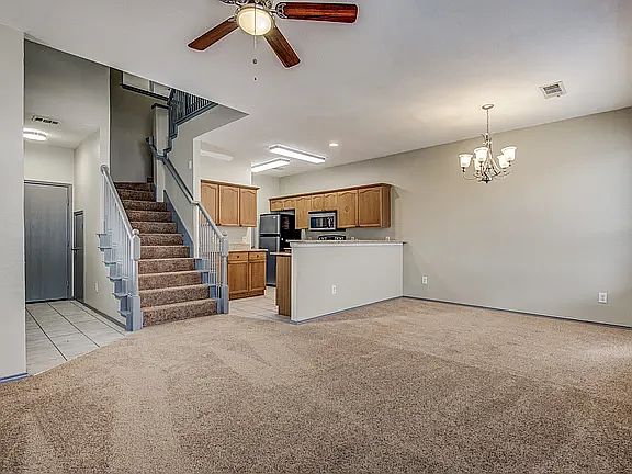4th image of 1502 Park Lane Dr