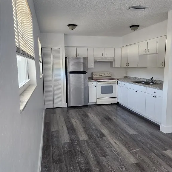 2670 Broadway #6 — Photo 3
