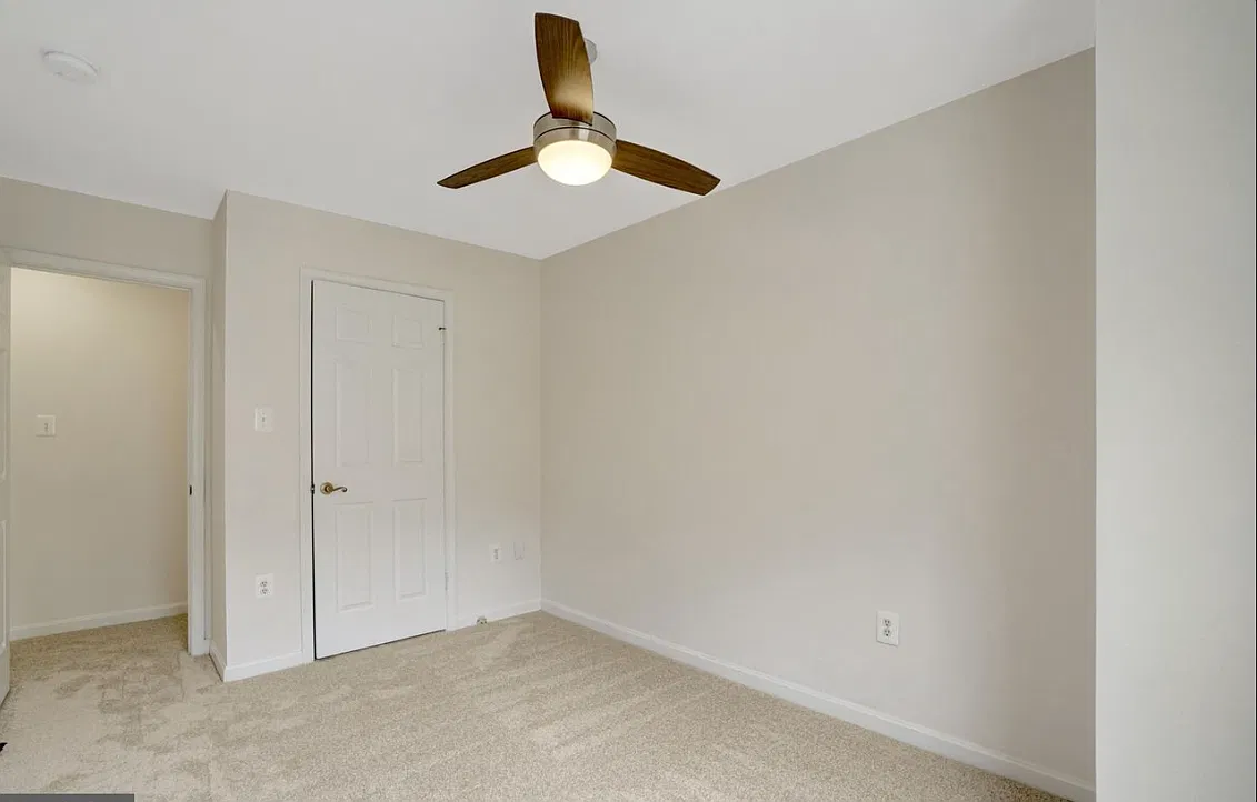 3 bed, 2.5 bath, 1850 sqft, $3,300 — Photo 2