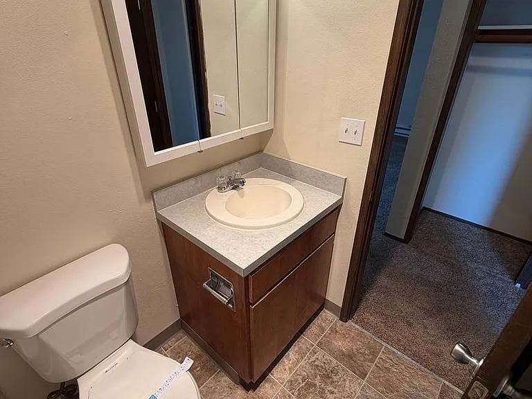 950 NW Sycamore Ave #10 — Photo 14