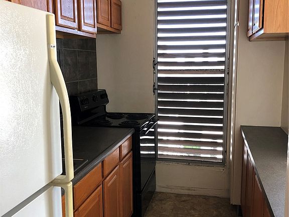 2nd image of 1556 Piikoi St APT 1108