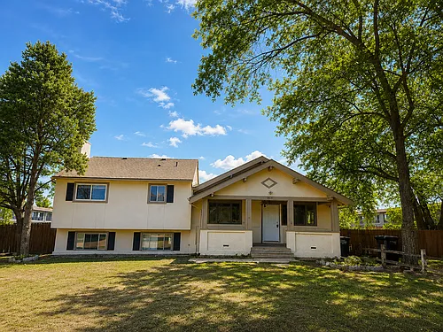 1615 Lenmar Dr Photo 1