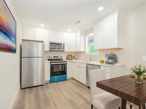 Flats on Florida 3310