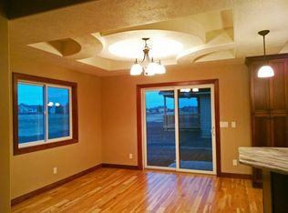 3704 E Shepherd St, Sioux Falls, SD 57103