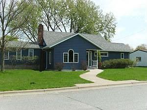 1st image of 2115 Hoeschler Dr