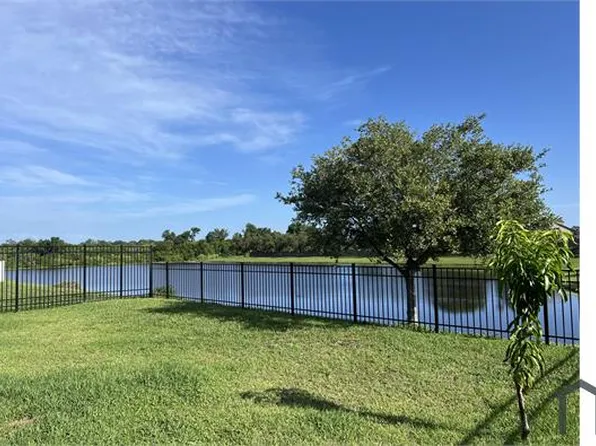 3467 74th Avenue Cir E, Sarasota, FL 34243