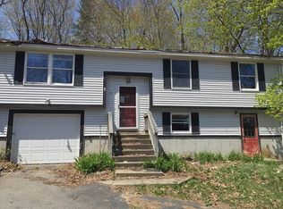 25 Power House Rd, Uncasville, CT 06382
