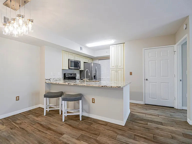 1590 S 42nd Cir #105 — Photo 30