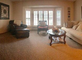 315 E Sunnyside Ct, Visalia, CA 93277