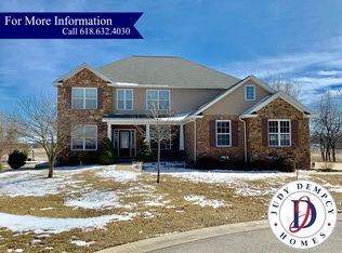 3400 Piney Ct, Swansea, IL 62226