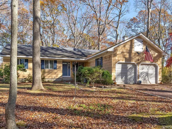 455 West Lane, East Marion, NY 11939