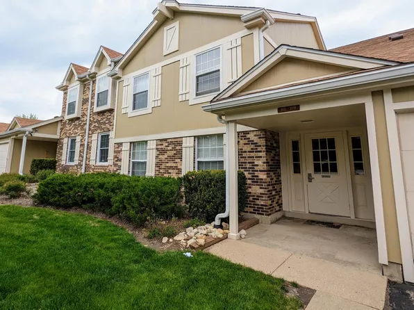 1112 Auburn Ln, Buffalo Grove, IL 60089