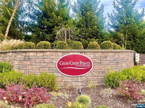 14 Regency Cir #14, Englewood, NJ 07631