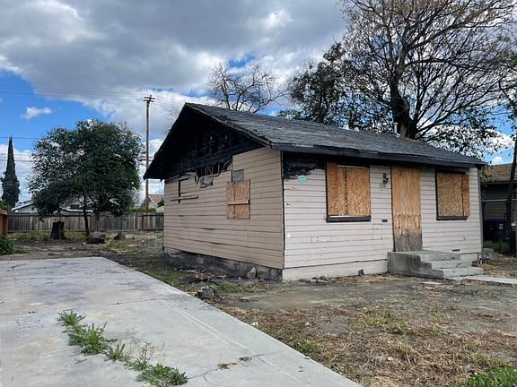 3rd image of 806 S Church Street