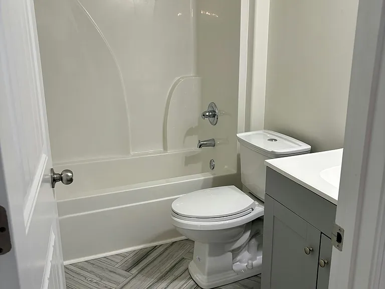 241 Saint Lucie Dr — Photo 18