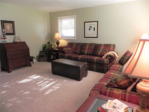 5th image of 5811 Schoolwood Dr
