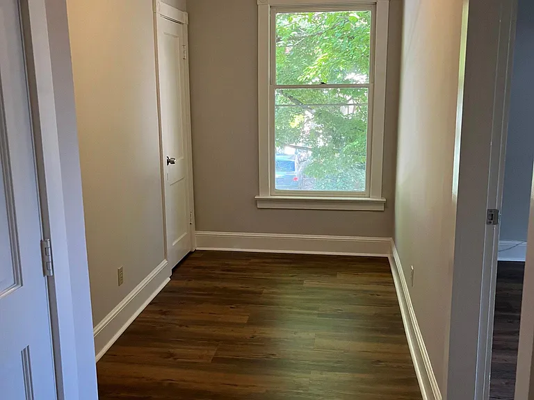 340 Josephine St #B — Photo 6