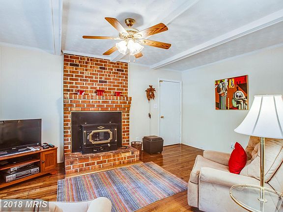 4th image of 15 Rosewood Dr