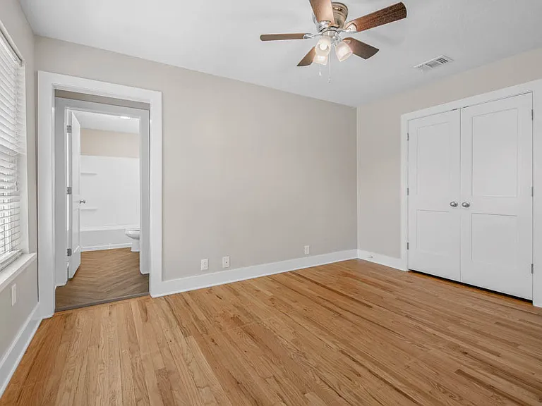 712 E North Ave — Photo 15