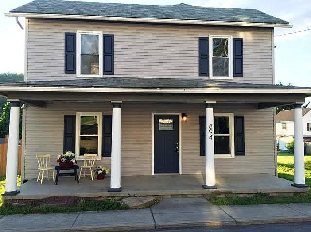 894 Barn Street