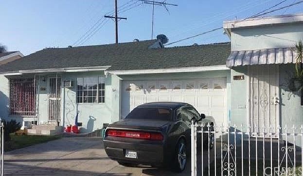 2nd image of 4117 Broadway