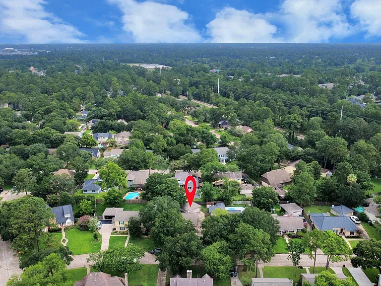 7510 Renmark Ln — Photo 3