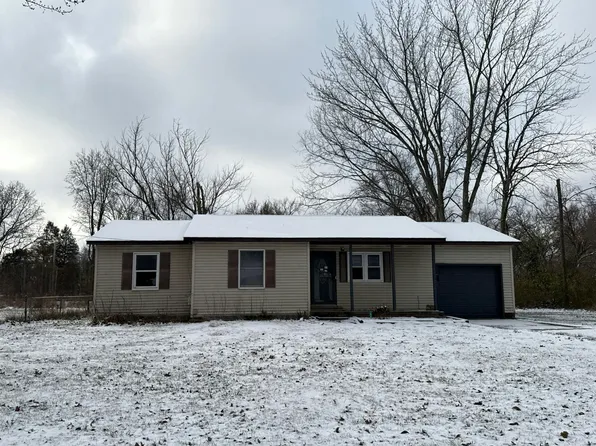 1401 S Pine St, Centralia, IL 62801