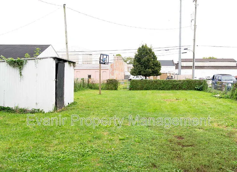 3 bed, 1.0 bath, 1118 sqft, $1,175 — Photo 4
