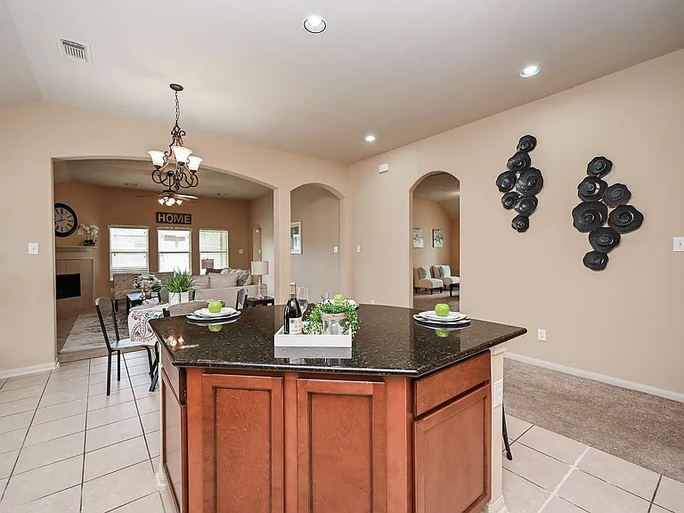 8010 Durham Run Ln — Photo 9