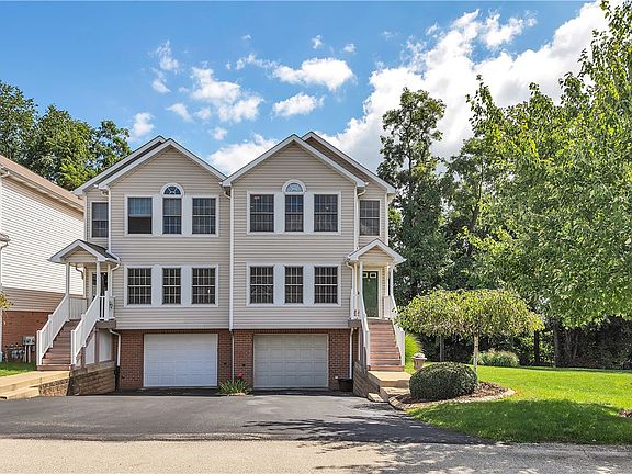 3rd image of 122 Odinwood Ct