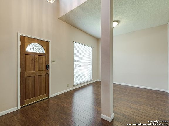 4th image of 3230 Falcon Grove Dr