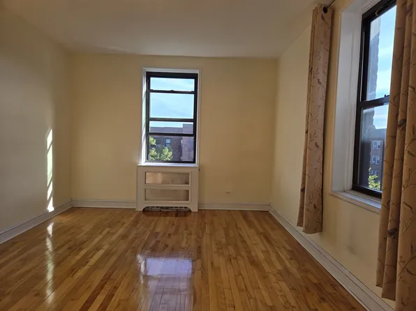 87-09 34th Avenue image 11 of 13