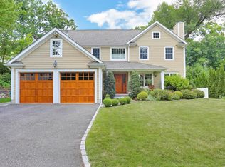 96 Riverside Ln, Riverside, CT 06878