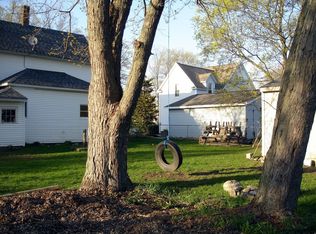 228 E Elm St, Fremont, MI 49412