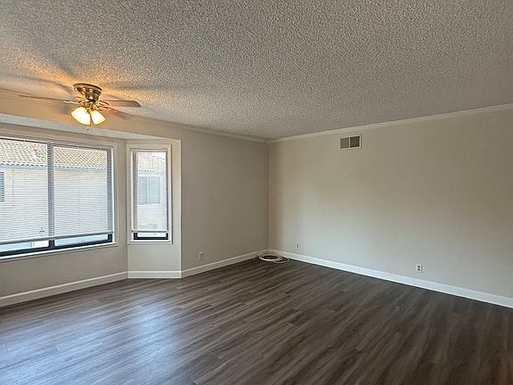 3rd image of 3210 Kenhill Dr
