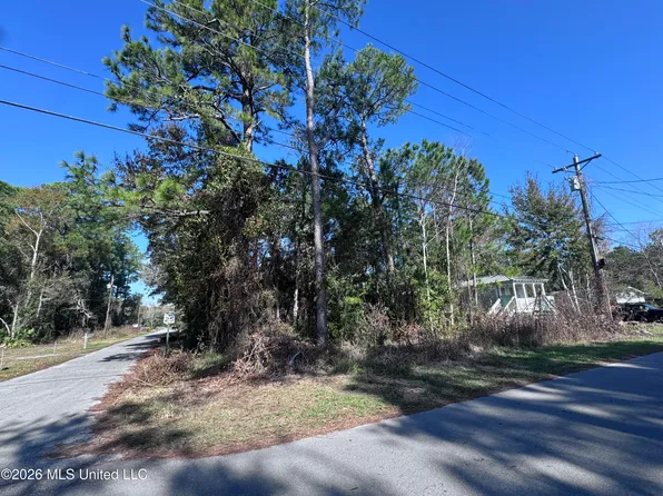 Barnacle Blvd, Ocean Springs, MS 39564