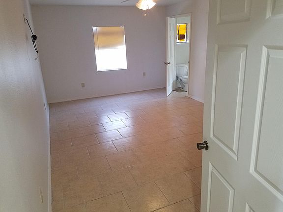 3rd image of 4934 Stephen Girard Ave
