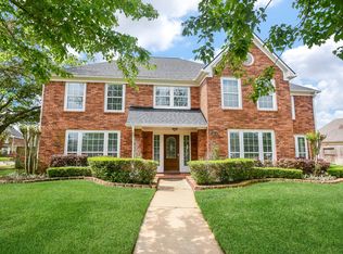 11 Stretford Ct, Sugar Land, TX 77479