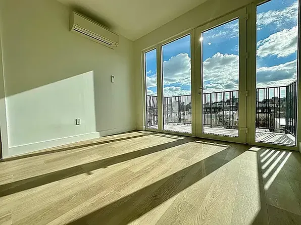 141 Frost Street image 1 of 23