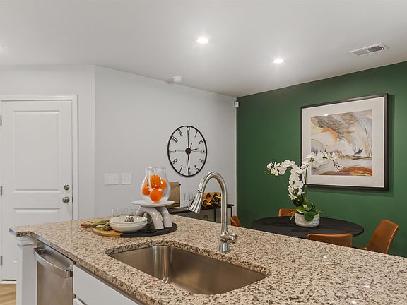 3rd image of 1280 Forestbrook Ln