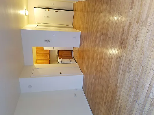 Rented by Compass | media 9