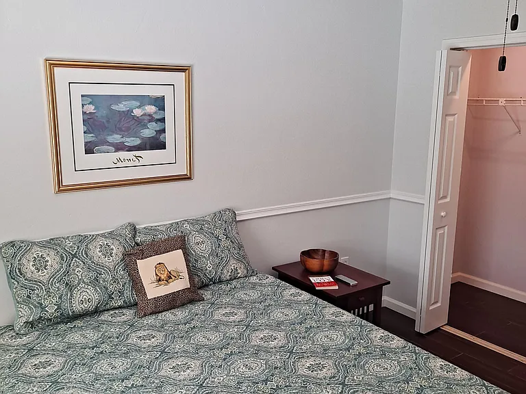 Queen Sized Adjustable Bed