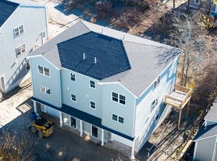 206 Durfee St #4A, Fall River, MA 02720