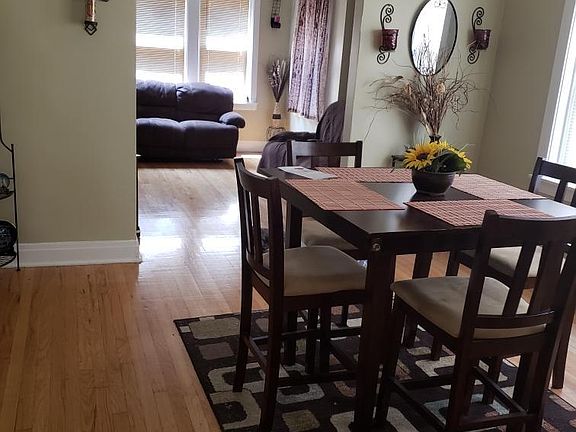 3rd image of 5044 W Henderson St #1