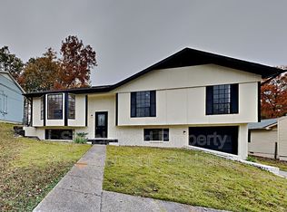 1748 Sonia Dr, Birmingham, AL 35235