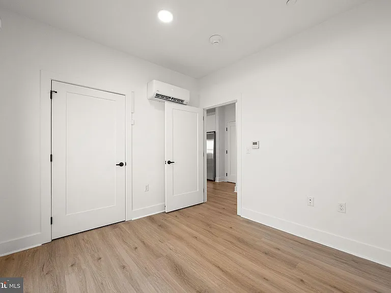 801 N Market St #303 — Photo 9