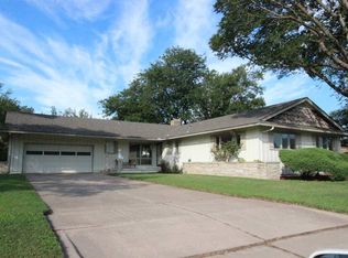 6030 E 10th St N, Wichita, KS 67208