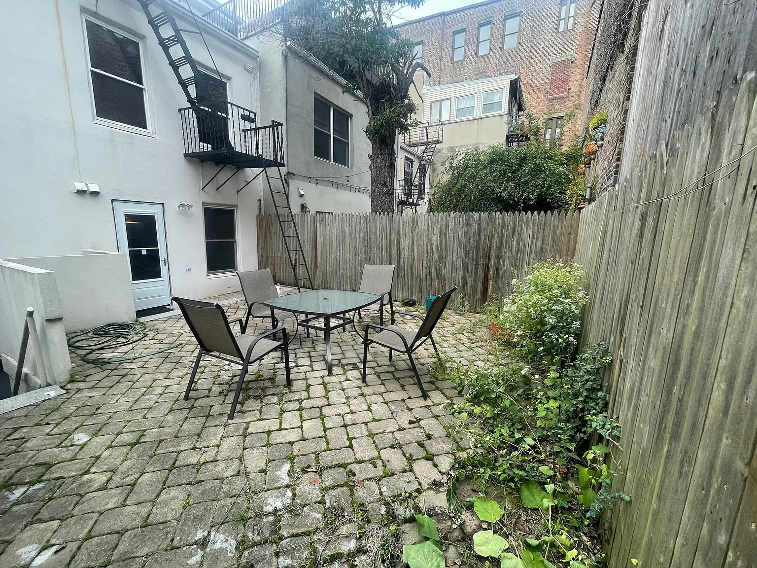 2 bed, 1000 sqft, $3,800 — Photo 3