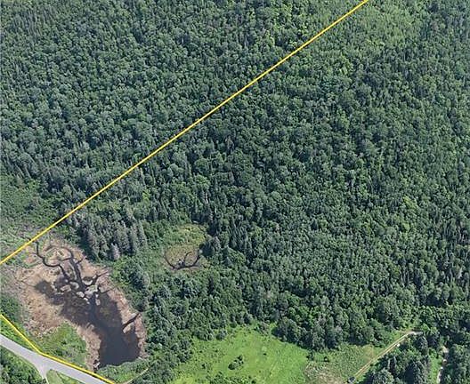 3rd image of 469 Tinker Rd