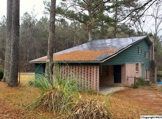 1501 Line St, East Gadsden, AL 35903